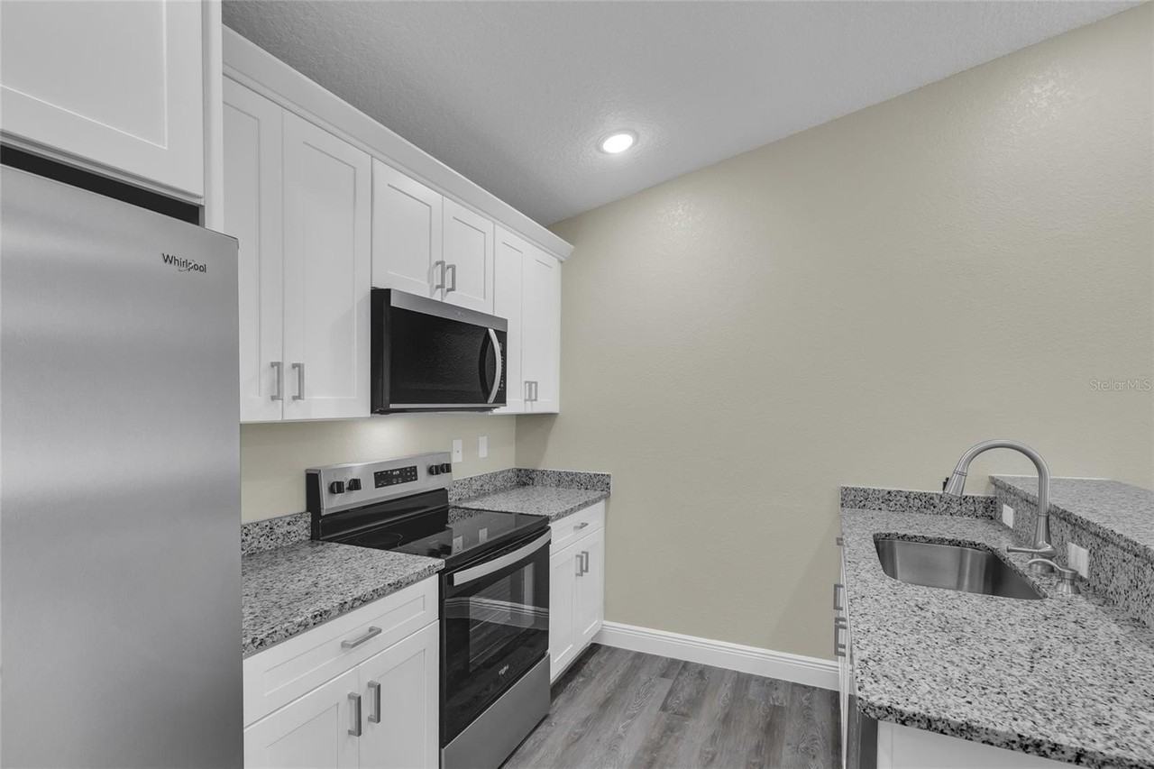 3271 Sw 158th Loop #101 - Photo 5 of 34