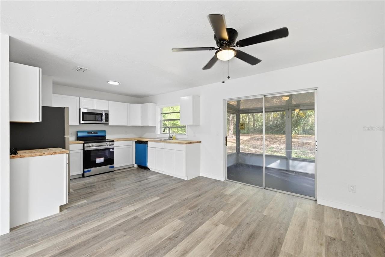 3717 Sw Idlewild St - Photo 4 of 12