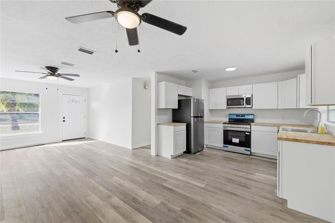 3717 Sw Idlewild St - Photo 5 of 12