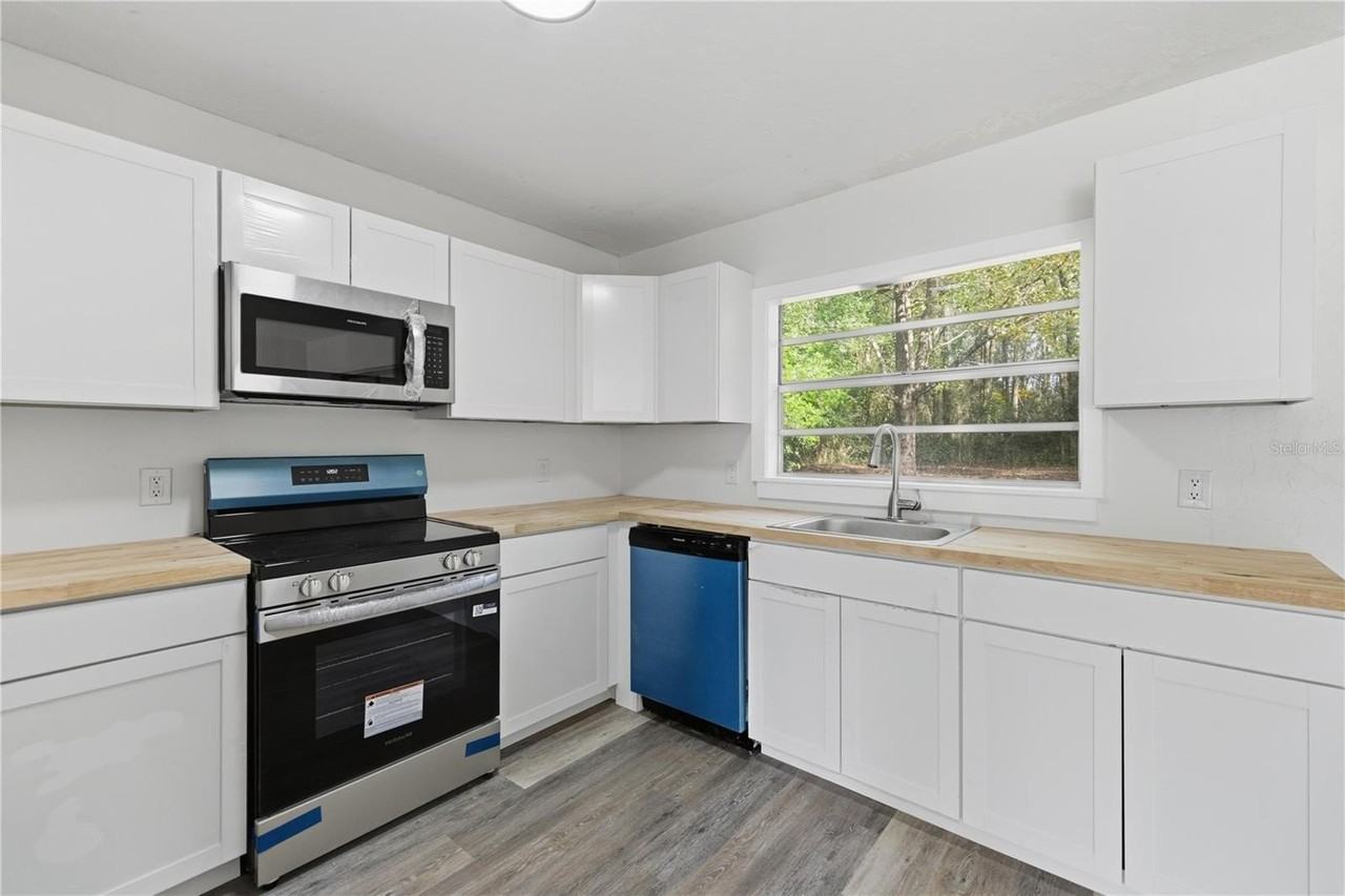 3717 Sw Idlewild St - Photo 7 of 12