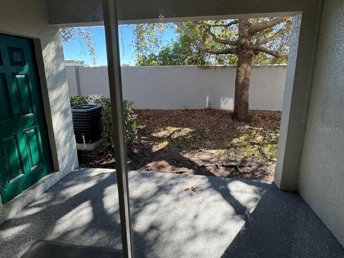 10608 Savannah Wood Dr - Photo 5 of 5