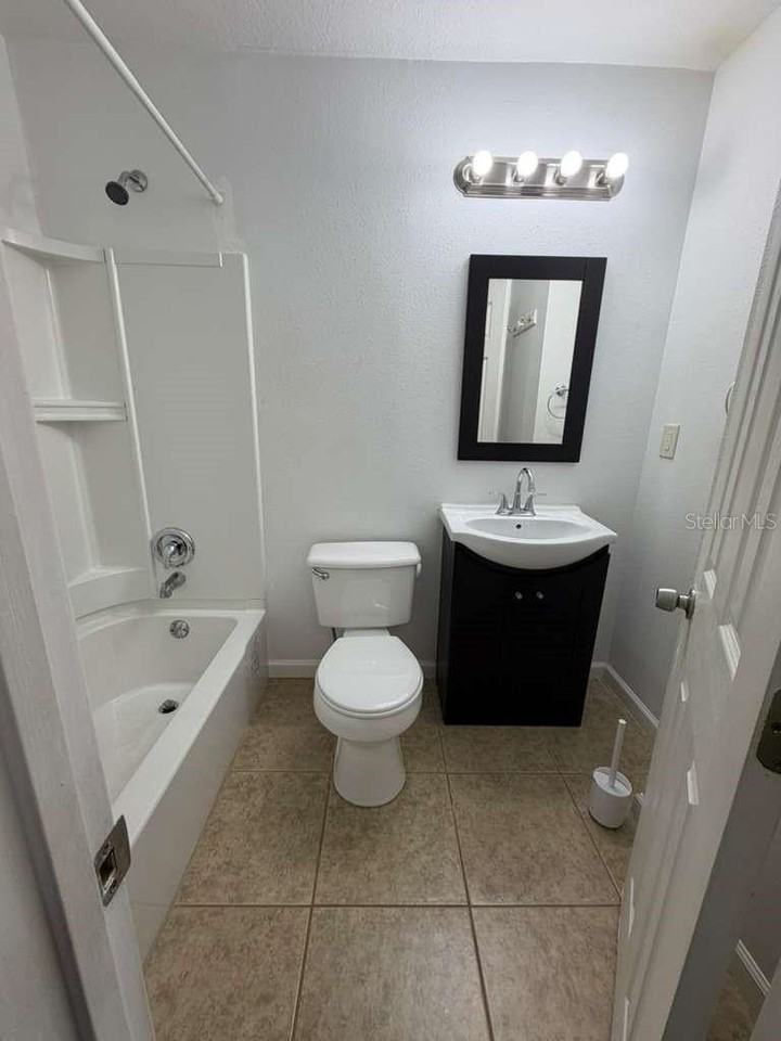 764 Ridenhour Cir #764 - Photo 7 of 10