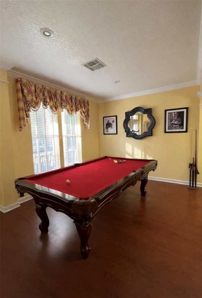 1143 Indigo Dr - Photo 4 of 22