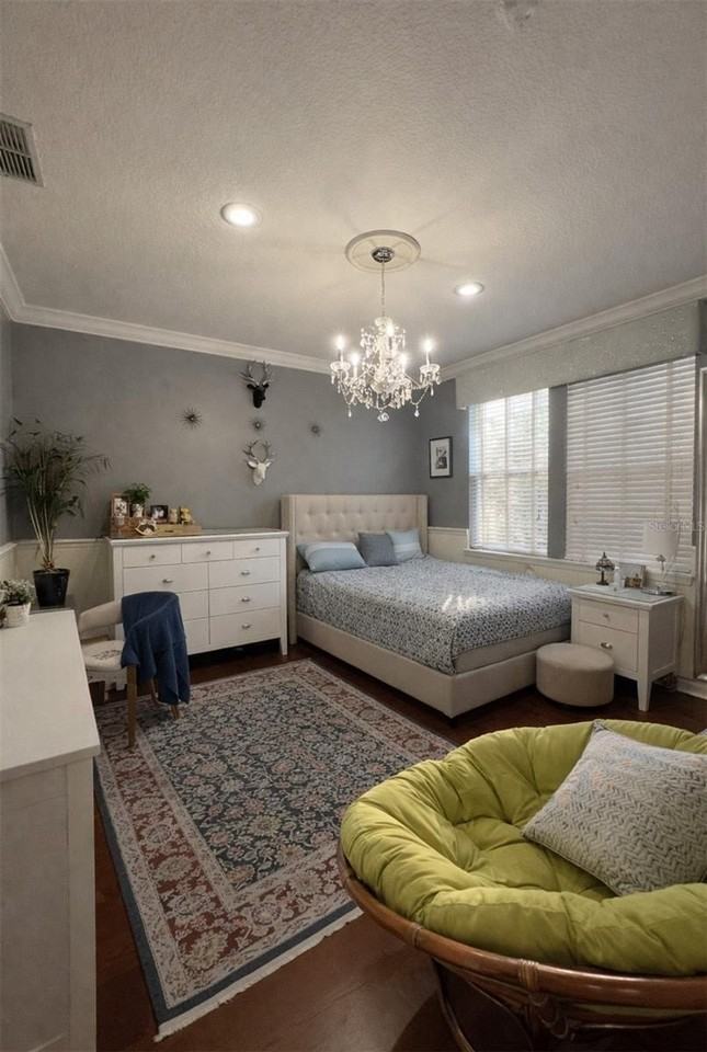 1143 Indigo Dr - Photo 6 of 22