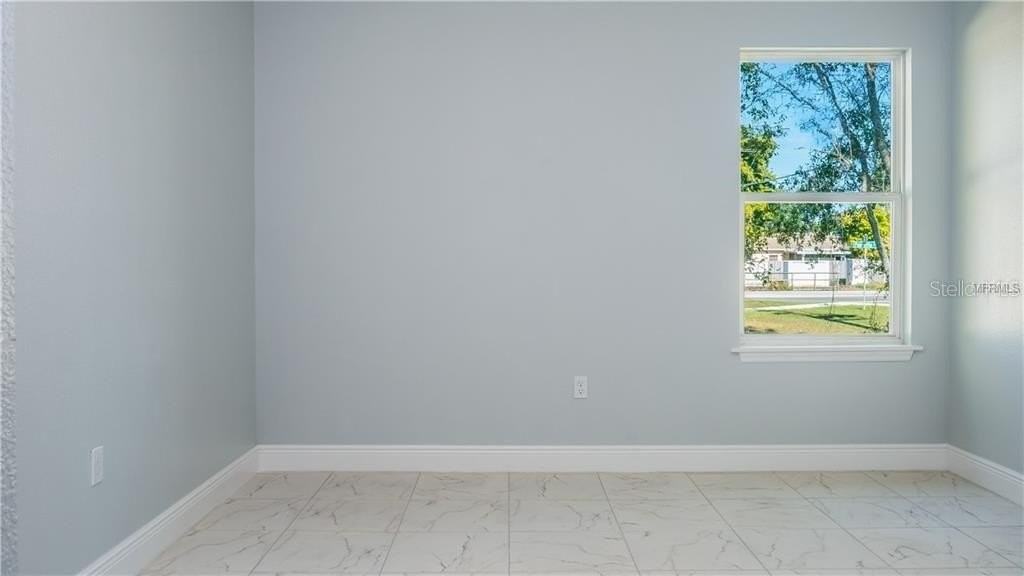 401 Albatross Ct #B - Photo 5 of 11