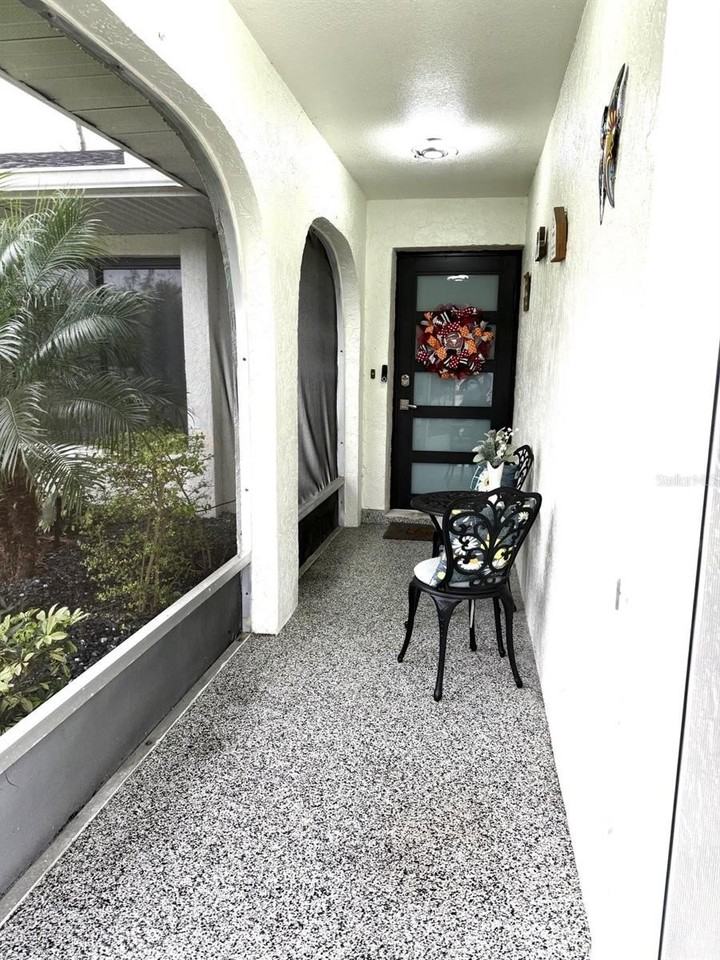 2122 Winningway St - Photo 3 of 42