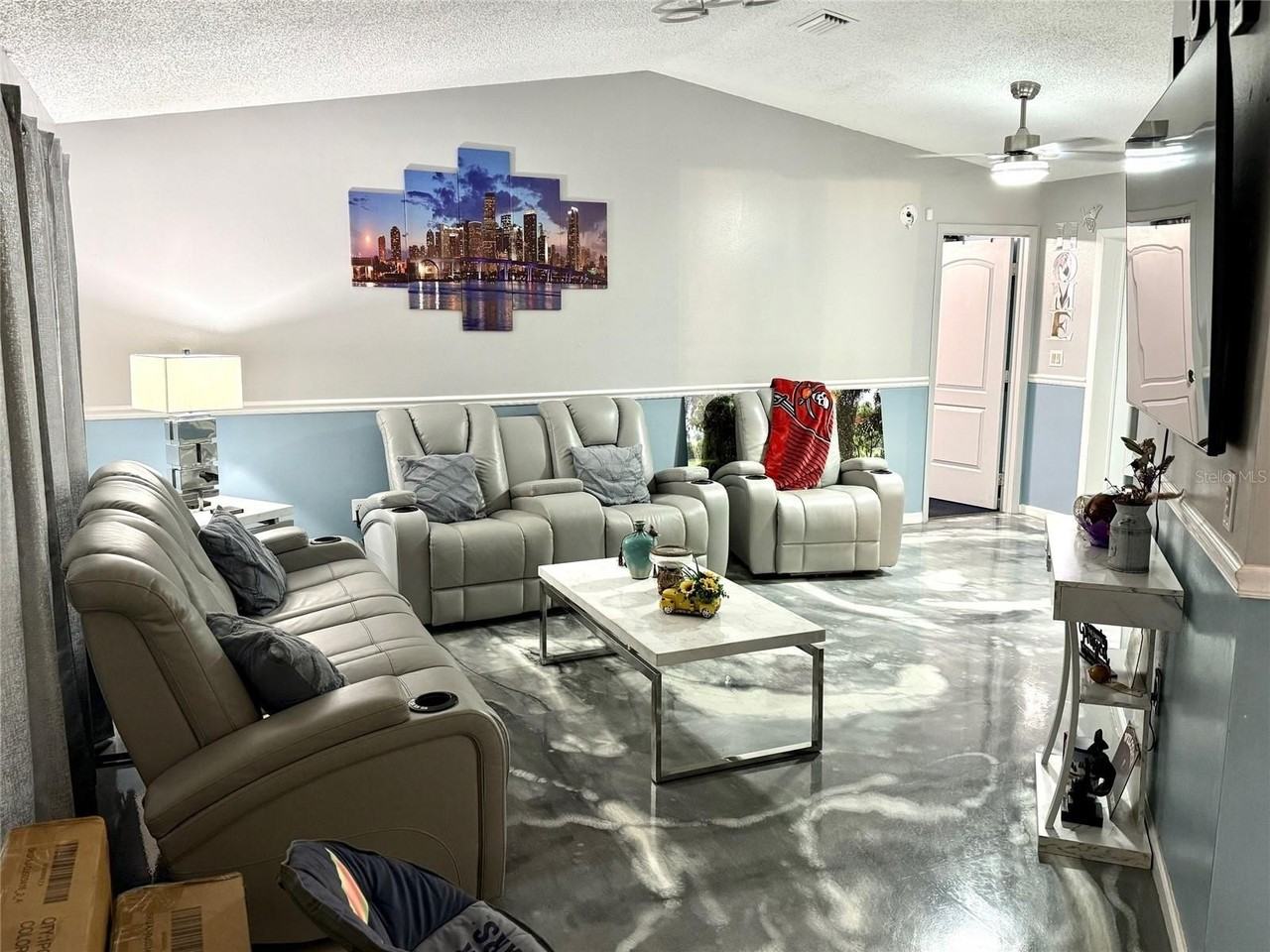 2122 Winningway St - Photo 6 of 42