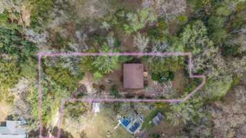 featured image of 220 Hickory St