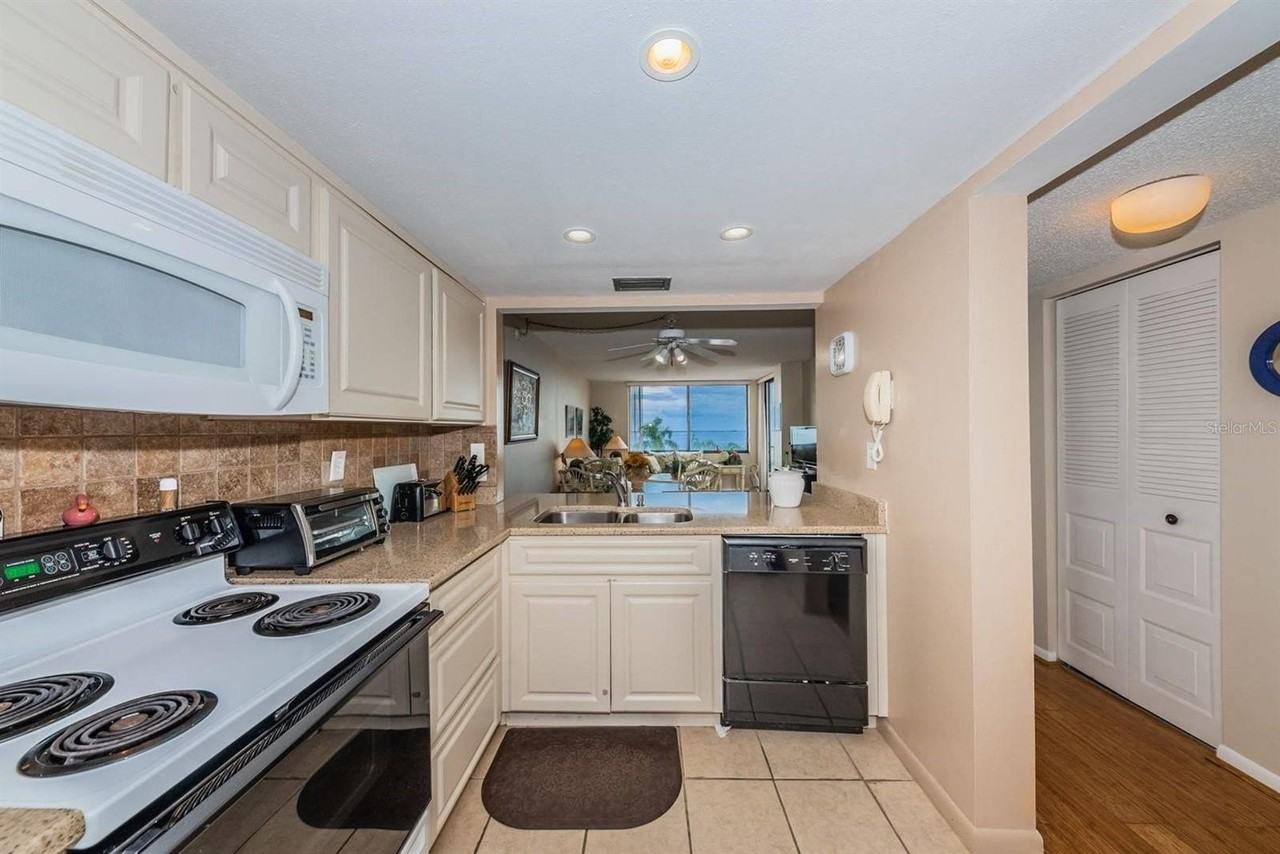 6218 Palma Del Mar Blvd S #401 - Photo 2 of 18