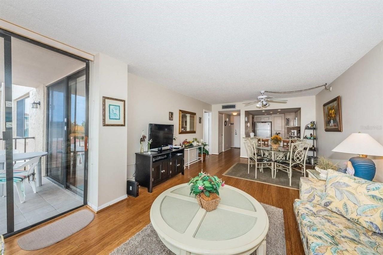 6218 Palma Del Mar Blvd S #401 - Photo 4 of 18