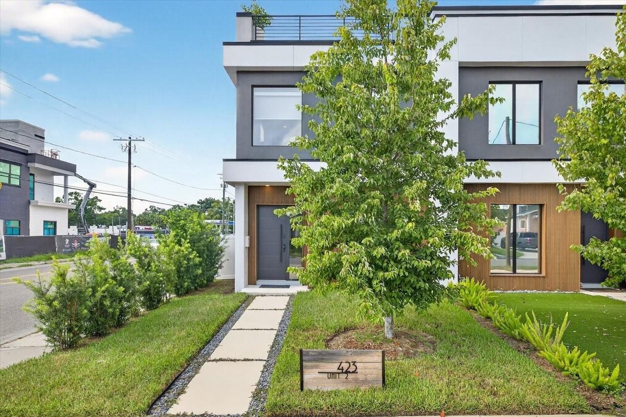 423 W Amelia Ave #2 - Photo 5 of 50