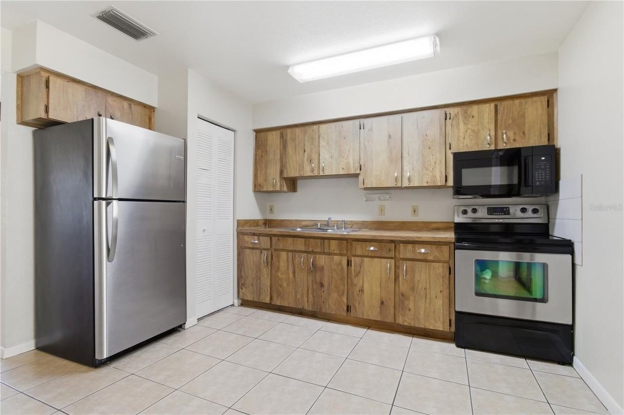 216 4th Ave Sw #A - Photo 6 of 17