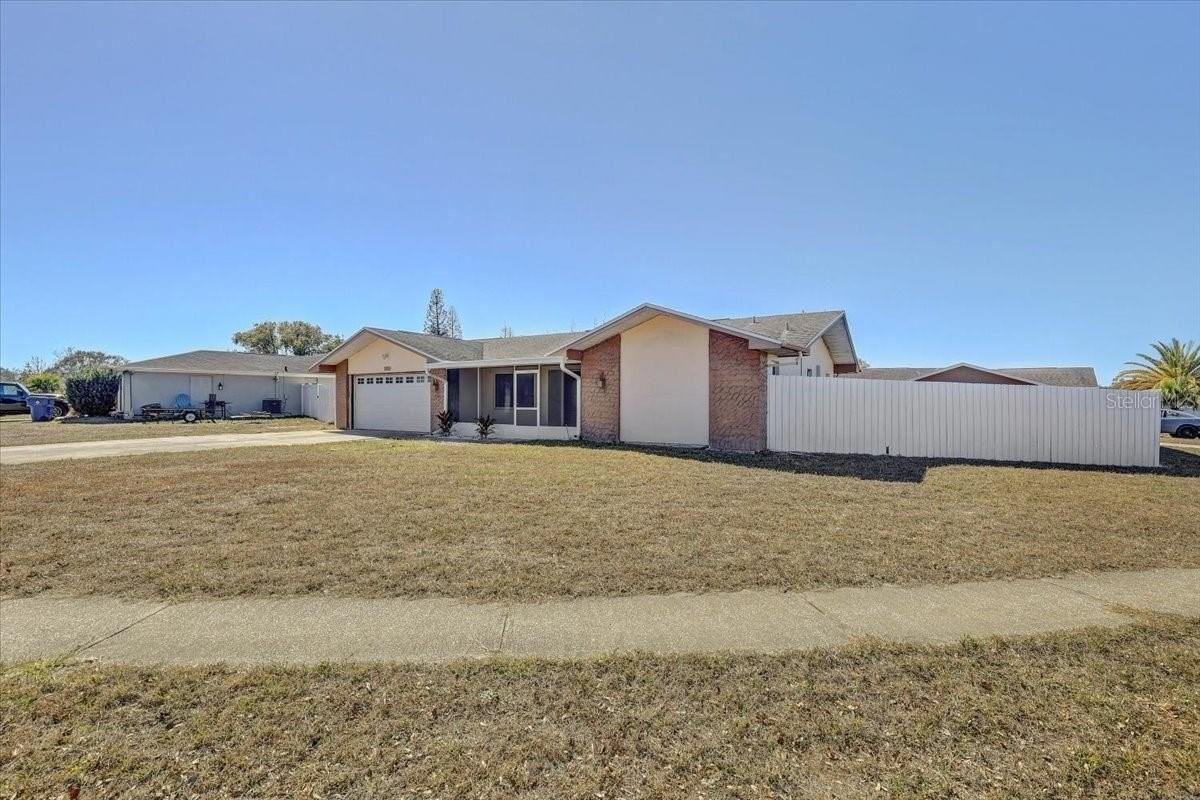 7012 Pin Cherry Ln - Photo 6 of 50