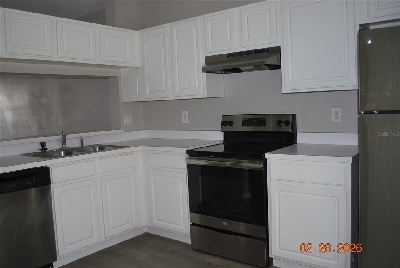 2368 Lake Woodberry Cir - Photo 5 of 12