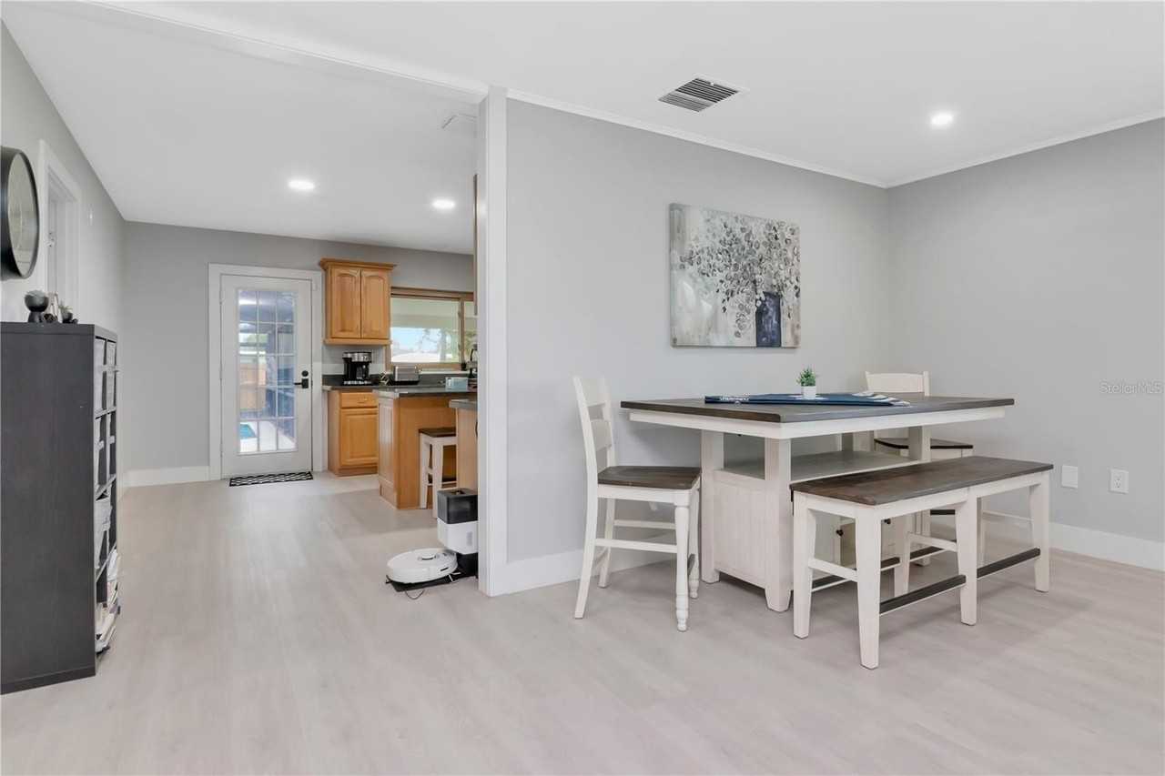 204 7th Ave Nw - Photo 7 of 40