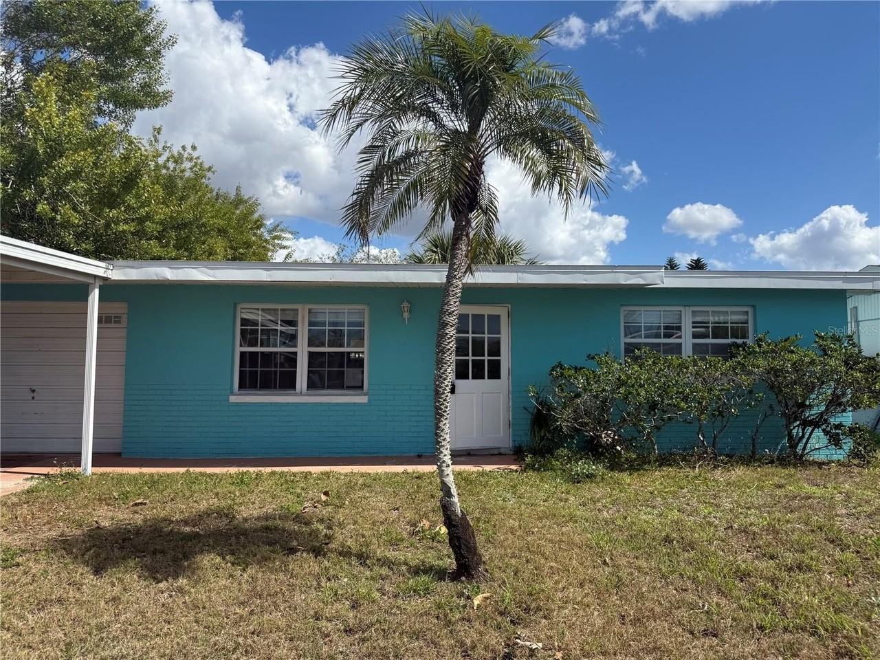 13308 Carol Dr - Photo 2 of 11