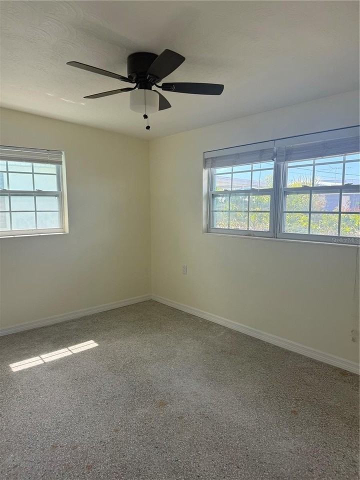 13308 Carol Dr - Photo 7 of 11