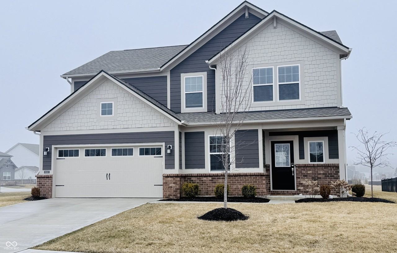 19341 Beruna Way - Photo 2 of 31