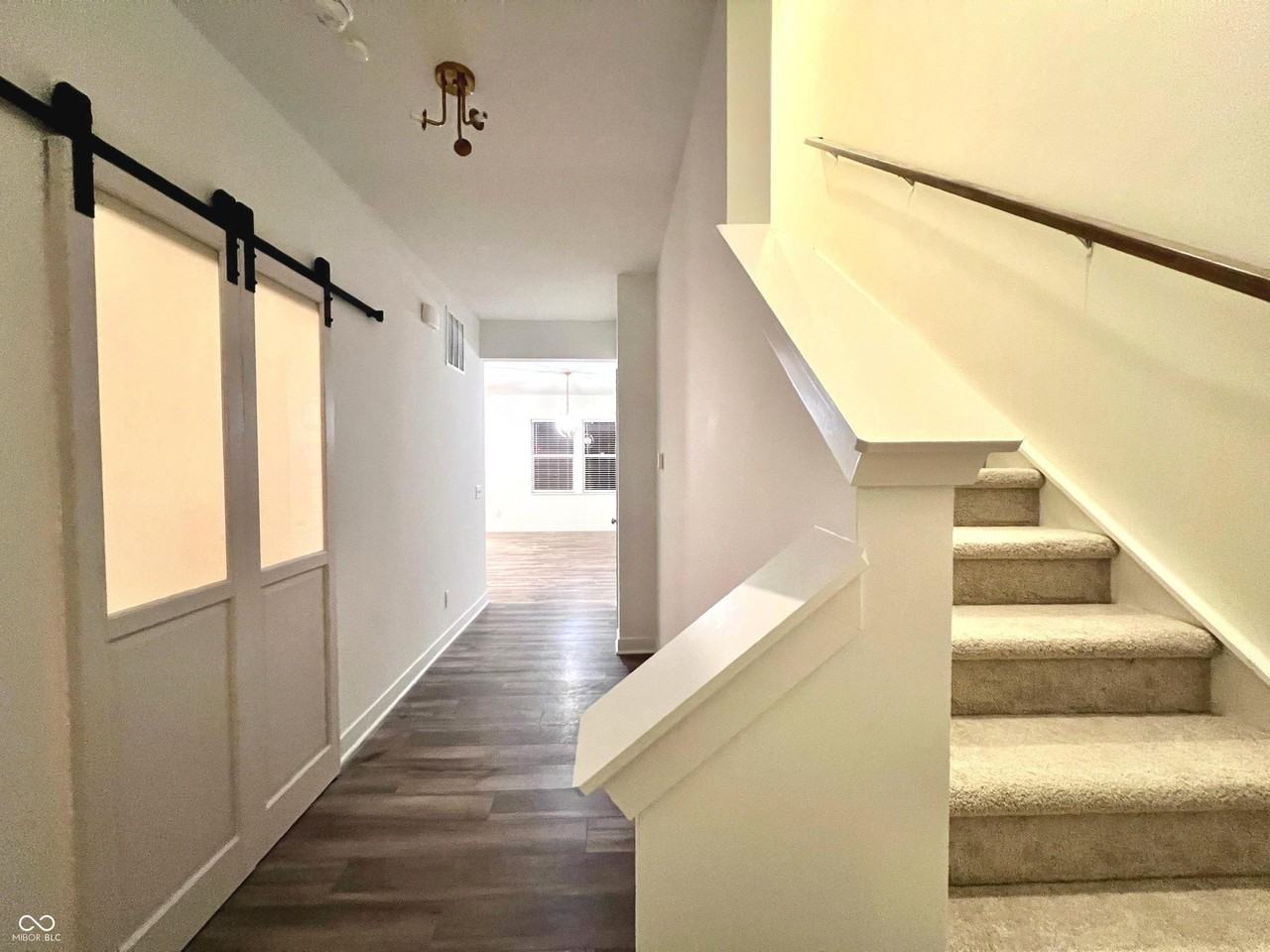 19341 Beruna Way - Photo 5 of 31