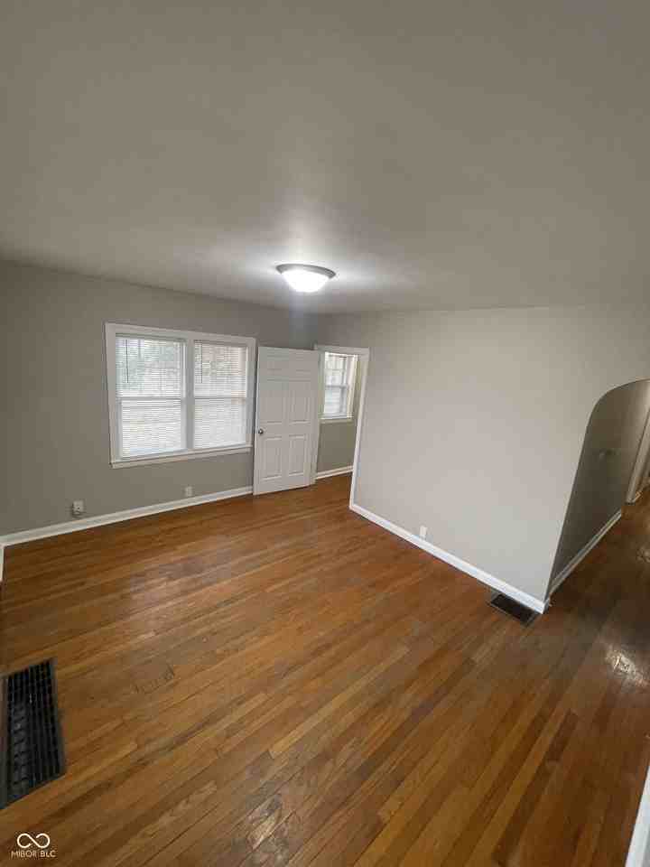 8763 E 46th St - Photo 3 of 14