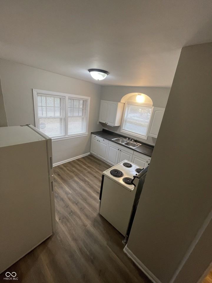 8763 E 46th St - Photo 4 of 14