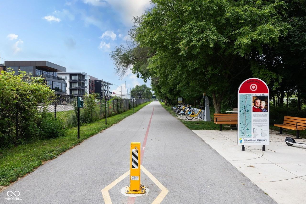 816 E 21st St - Photo 2 of 37