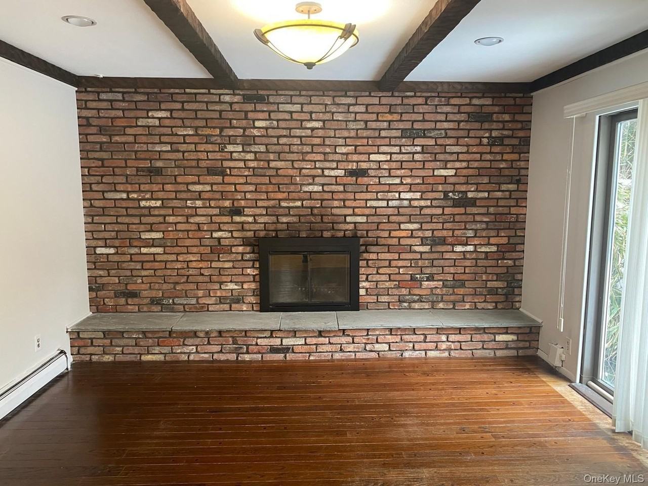 100 Kings Ave - Photo 7 of 12