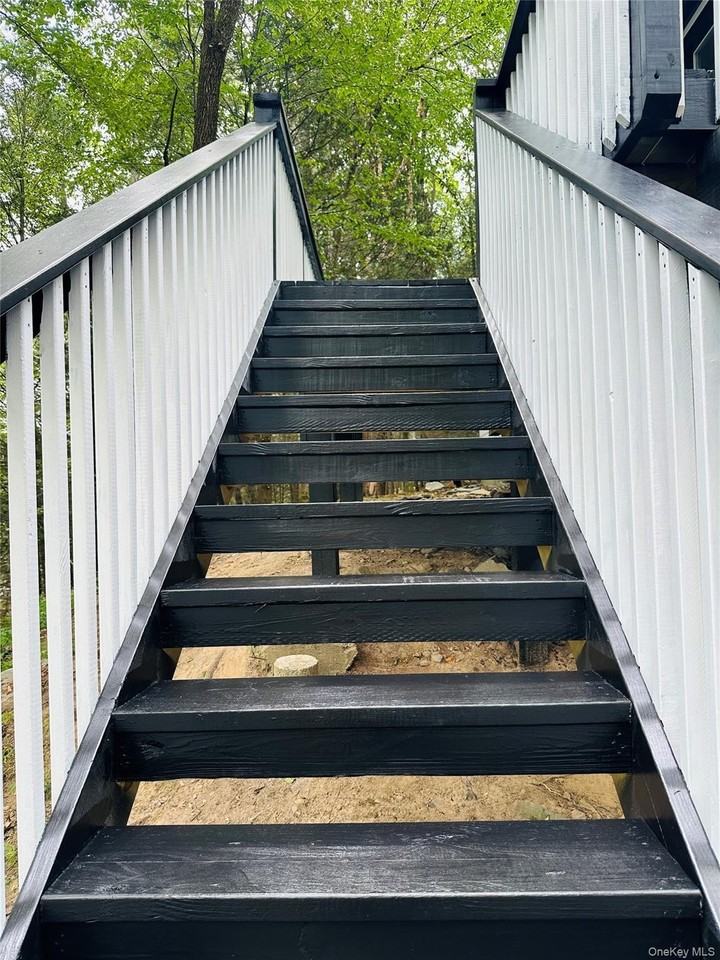 63 Rio Dam Rd - Photo 2 of 12