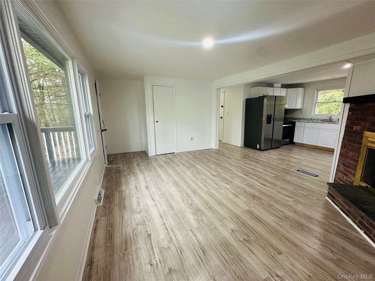 63 Rio Dam Rd - Photo 5 of 12