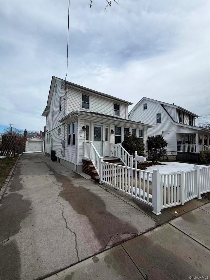 30 Herkomer St - Photo 3 of 20