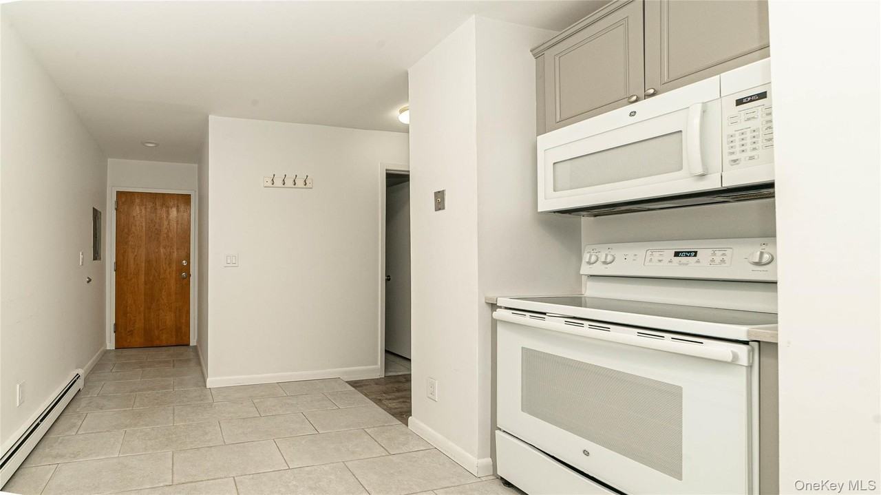 14 Bellemeade Ave Apt 1 - Photo 7 of 8