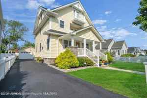 featured image of 219 Baltimore Avenue