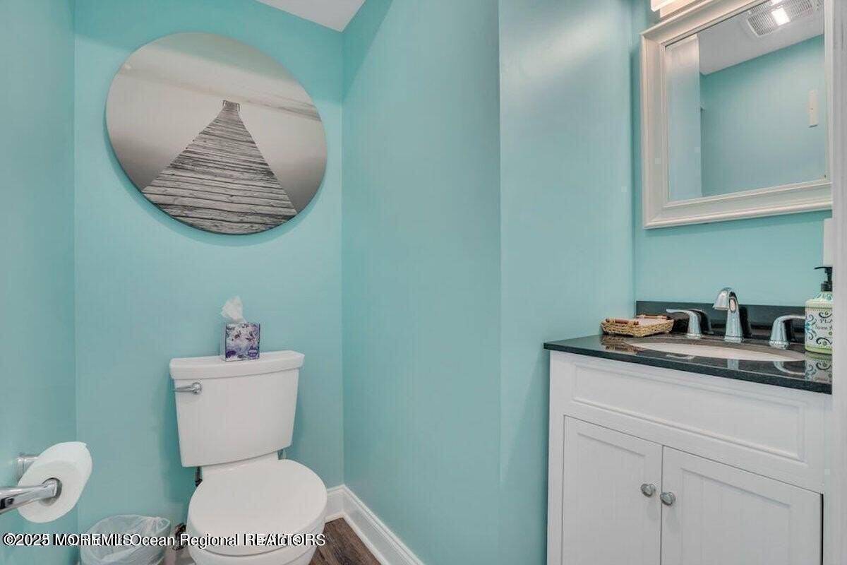 219 Baltimore Avenue - Photo 5 of 38