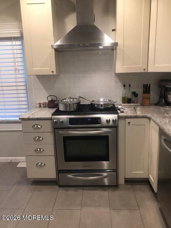 1004 Van Court Ave - Photo 2 of 6