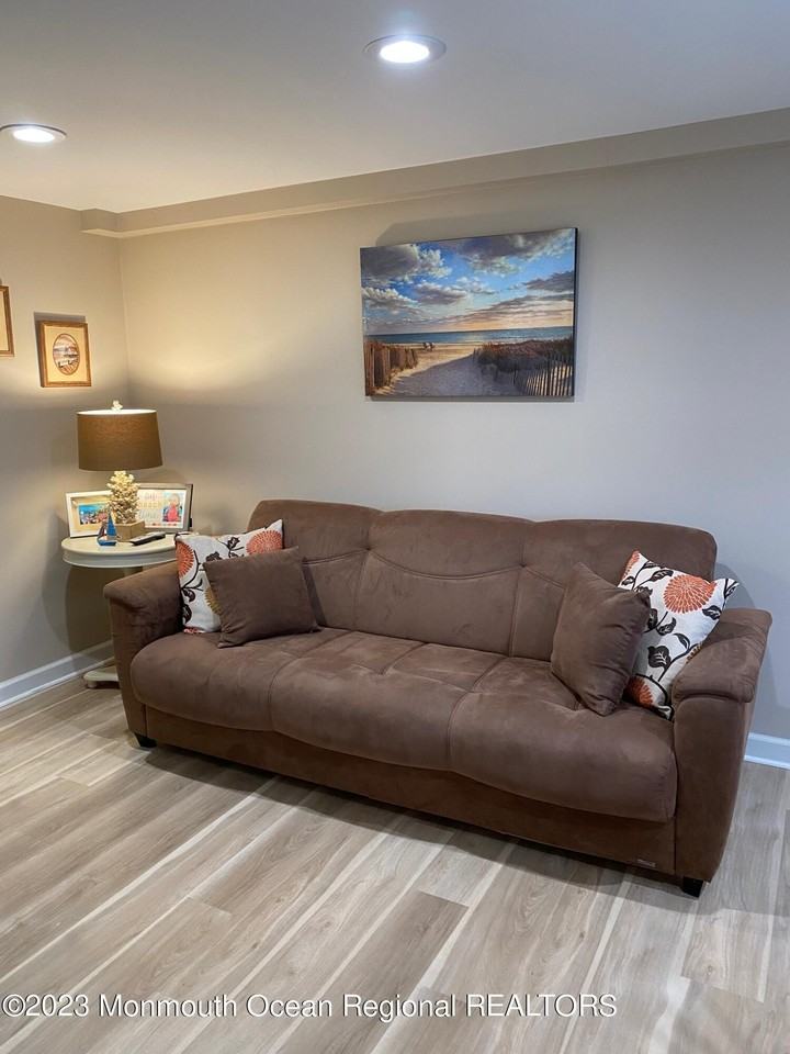 703 Sw Central Ave Unit 105 - Photo 5 of 8