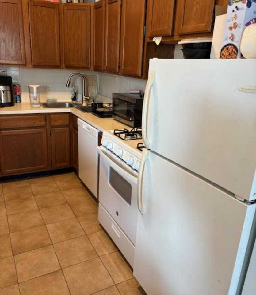 3314 N Halsted St Apt 2f - Photo 2 of 8