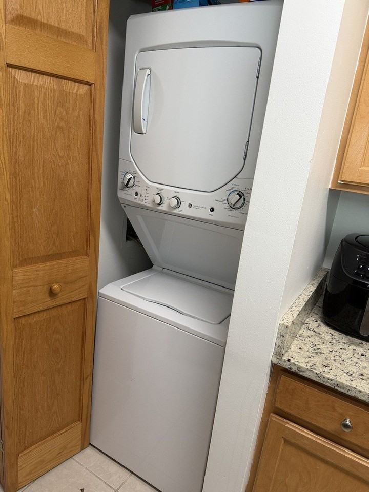 345 N La Salle Dr Apt 1504 - Photo 6 of 9