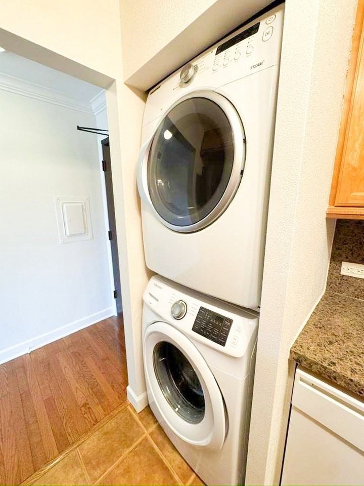 675 Grove Dr Apt 208 - Photo 7 of 25