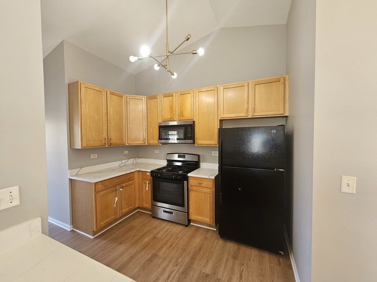 852 Woodewind Dr - Photo 6 of 20