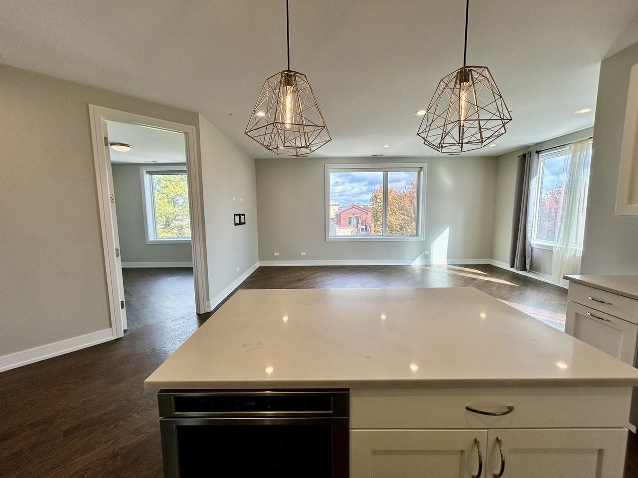 2303 W Wilcox St Apt 4n - Photo 3 of 13