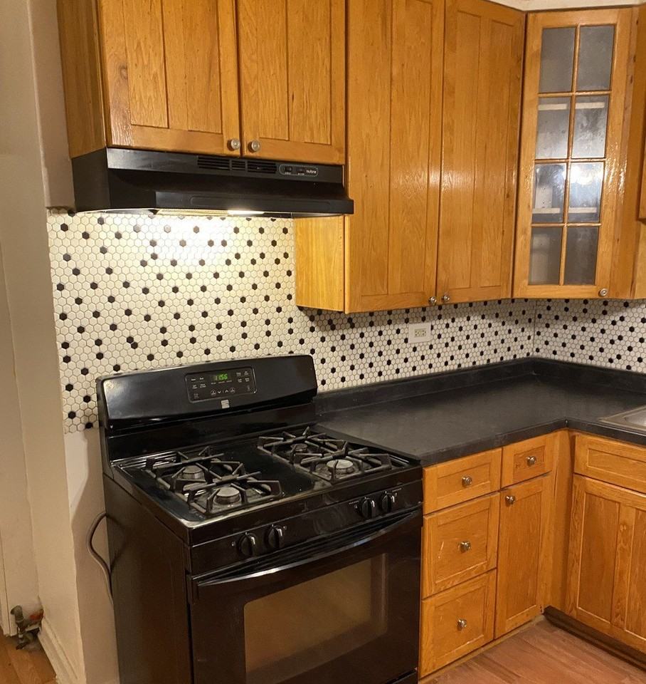 8324 S Baker Ave Unit 2 - Photo 3 of 9