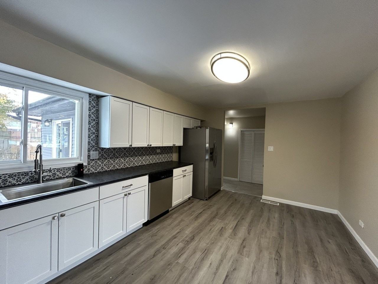 176 Craig Dr W - Photo 6 of 27