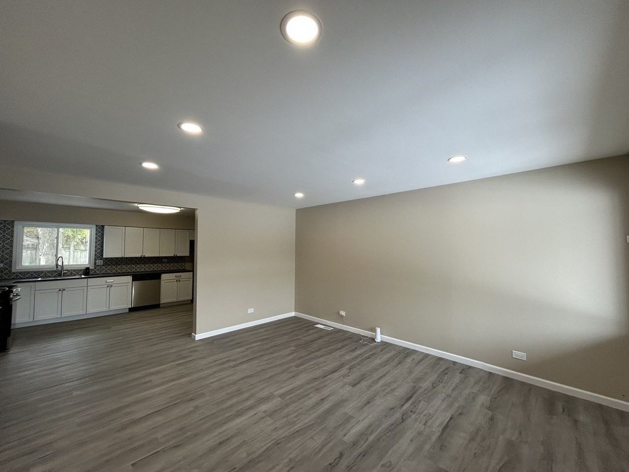 176 Craig Dr W - Photo 7 of 27