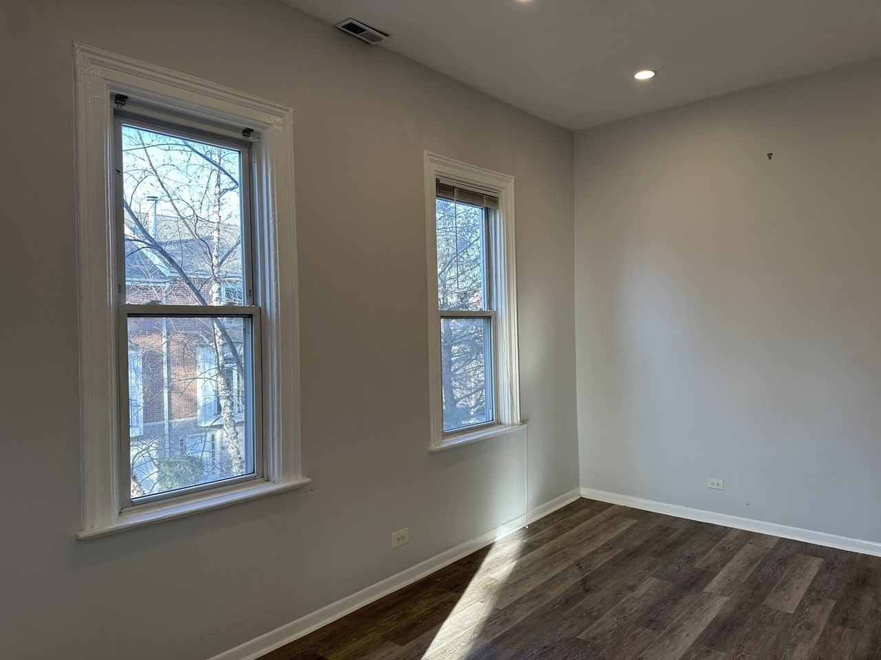 2451 N Marshfield Ave Unit 2f - Photo 5 of 32