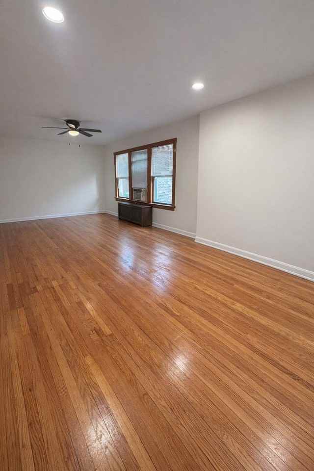 5434 W School St Unit 2 - Photo 2 of 9