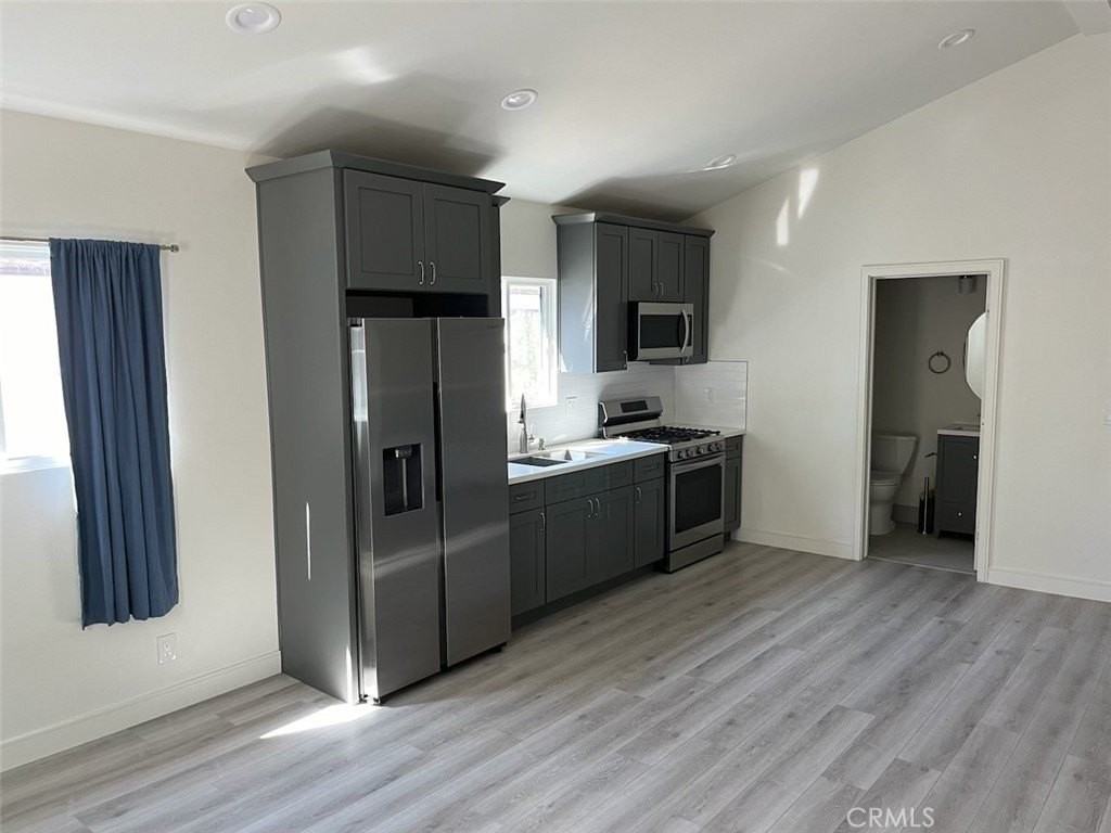 701 Oakdale Ave #1 - Photo 4 of 13