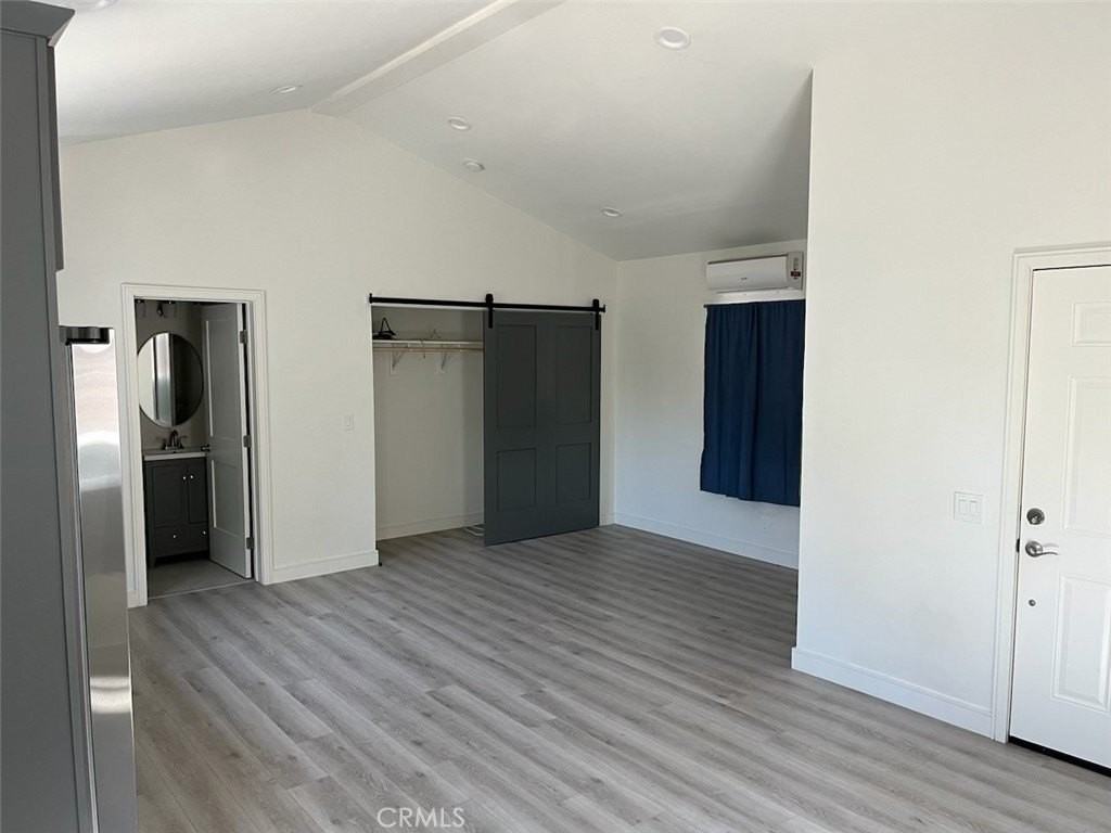 701 Oakdale Ave #1 - Photo 6 of 13