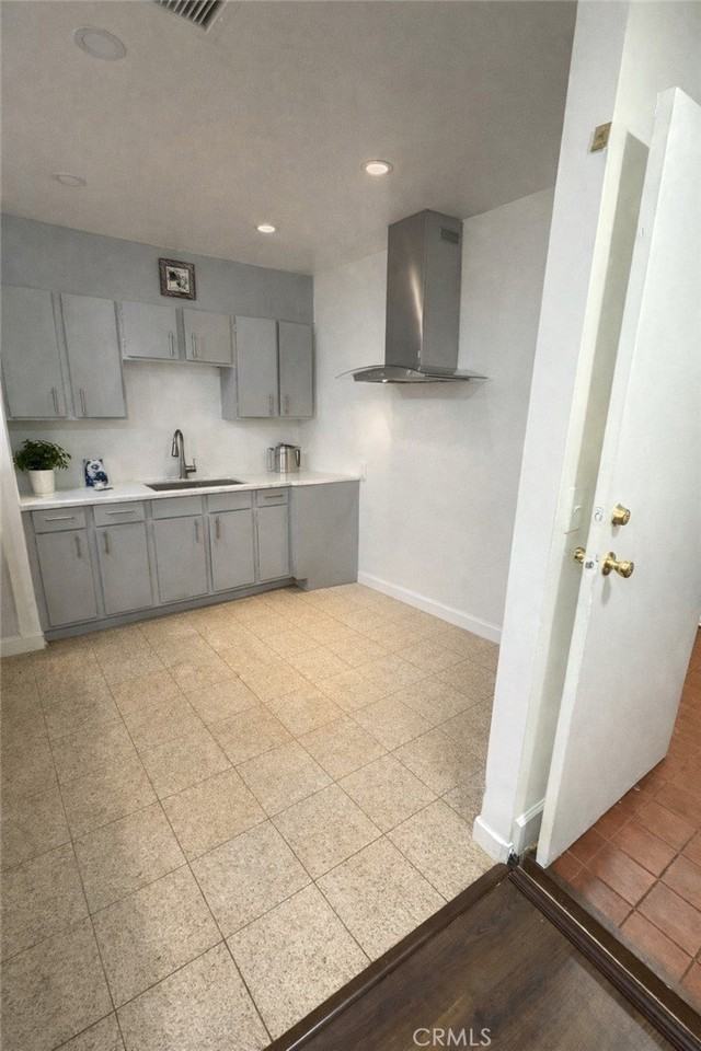 150 W 49th St - Photo 7 of 8