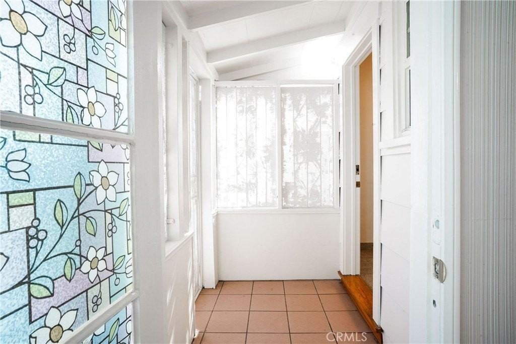 648 S Meridian Ave - Photo 4 of 16