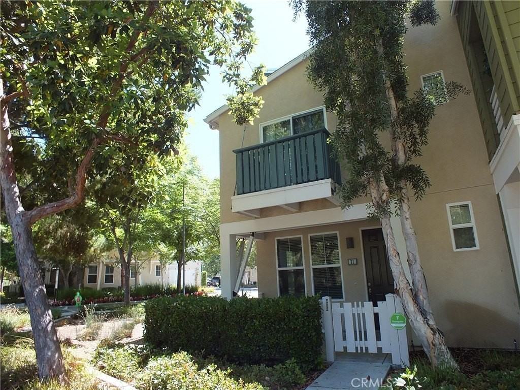 31 Quartz Ln - Photo 2 of 47